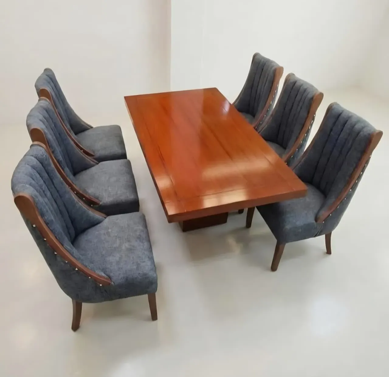 Silla Huevo con gajos